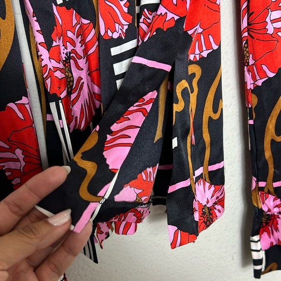 Trina Turk Floral Tie Front Blouse - Picture 4 of 6